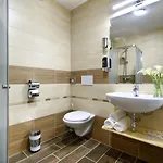 Masarykov Dvor 3*