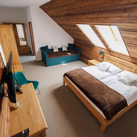 Masarykov Dvor Отель Pstrusa