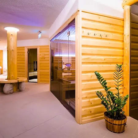 Masarykov Dvor 3*