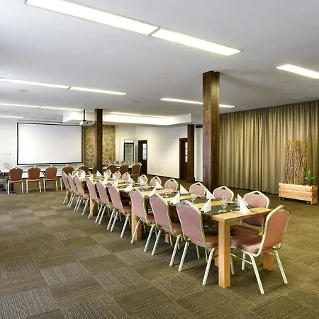 Otel Masarykov Dvor Pstrusa