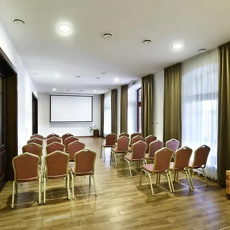 Masarykov Dvor Pstrusa