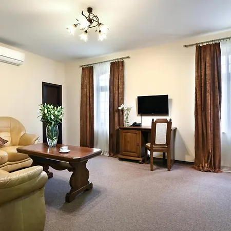 Hotel Masarykov Dvor Pstrusa