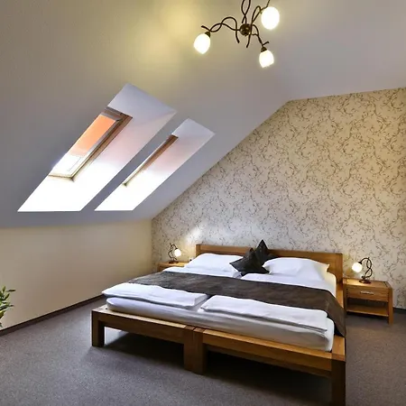 Masarykov Dvor Отель